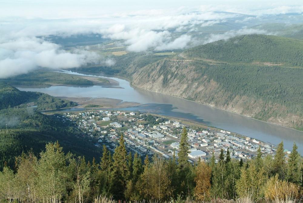 Holland America Dawson City Inn Exteriör bild