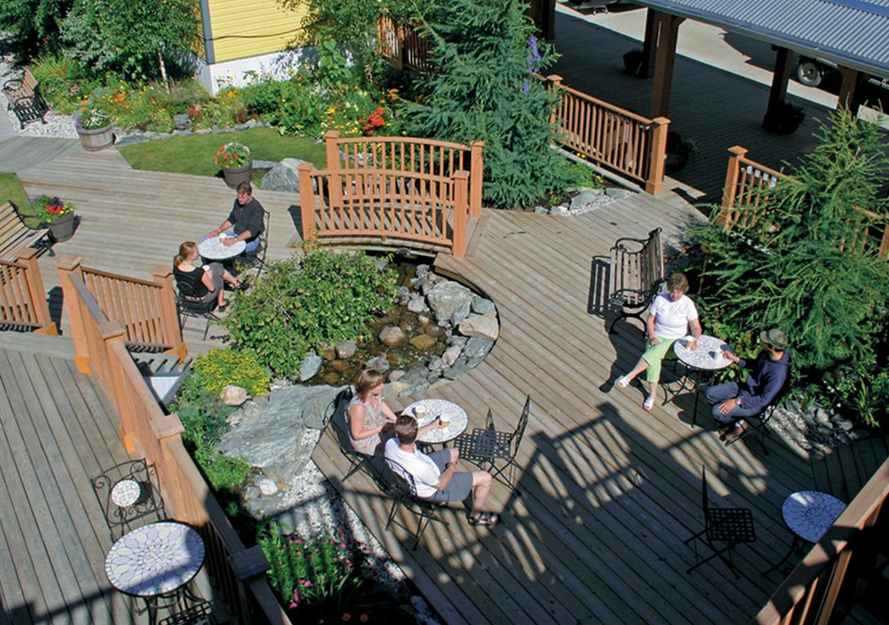 Holland America Dawson City Inn Exteriör bild