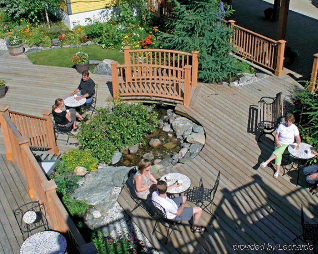 Holland America Dawson City Inn Exteriör bild