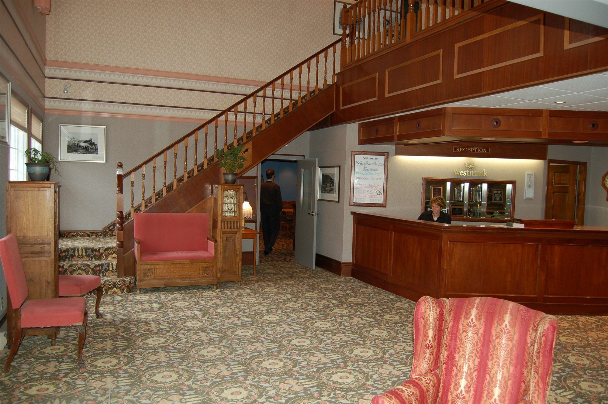 Holland America Dawson City Inn Exteriör bild