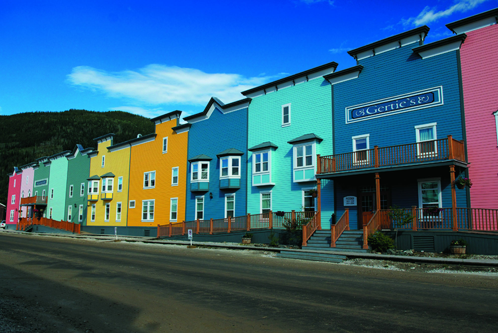 Holland America Dawson City Inn Exteriör bild